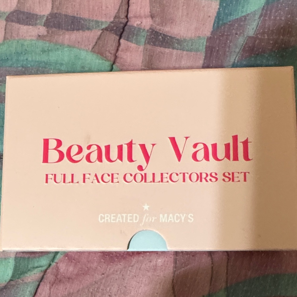 Macy's Beauty Vault Full Face Set - Cream and Pink